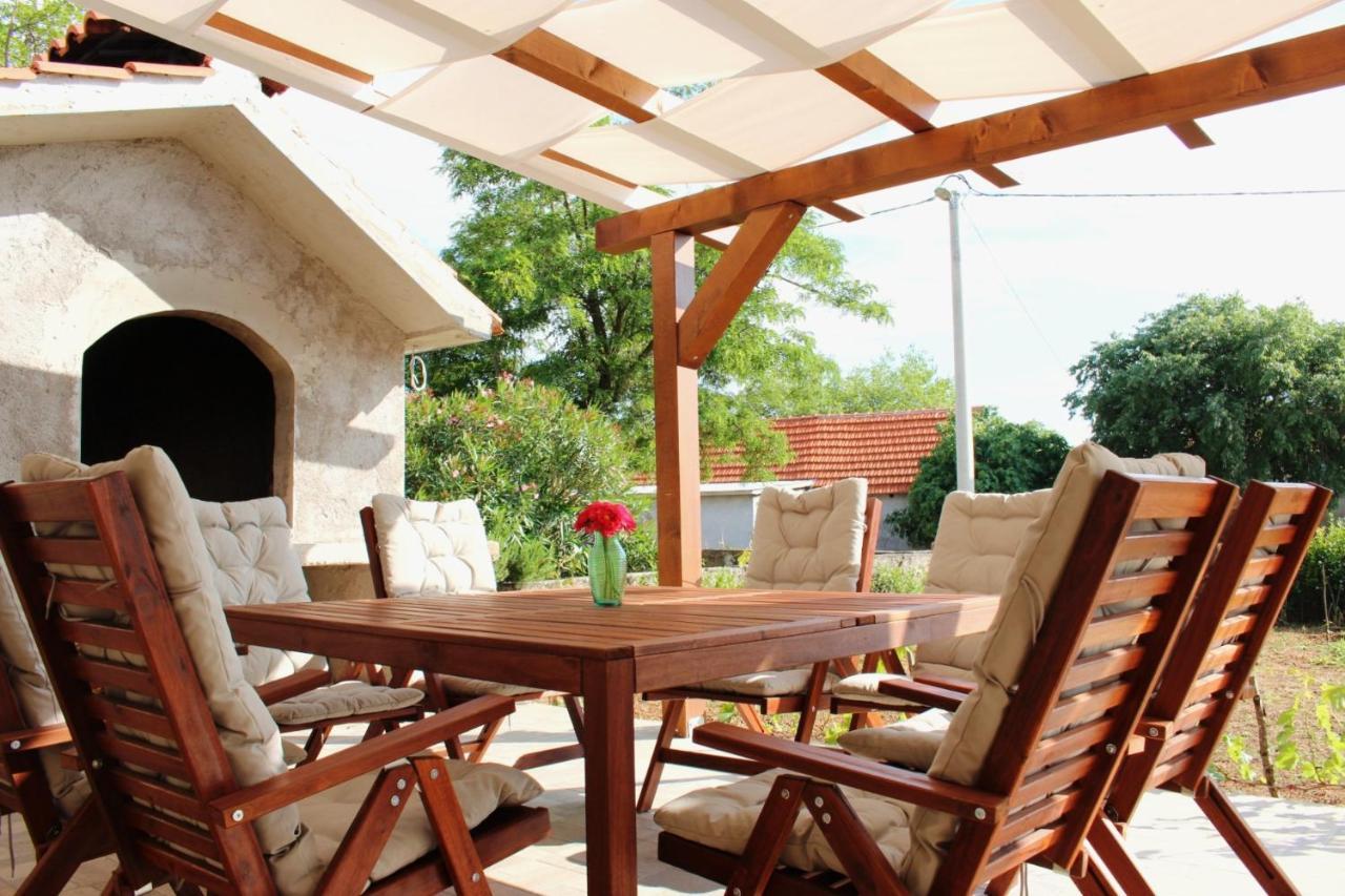 Fjaka - Kuca Za Odmor - Np Krka Holiday home *